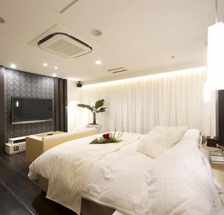 Hotel Water Gate Ichihara (Adults Only) מראה חיצוני תמונה